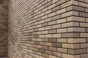 Облицовочный кирпич: виды, характеристики и критерии выбора